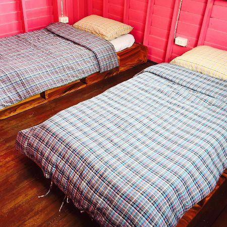 Bed Time Hostel Chiangrai Chiang Rai Bagian luar foto